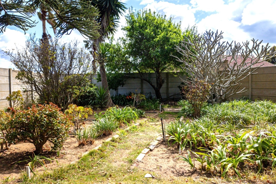 3 Bedroom Property for Sale in Heiderand Western Cape